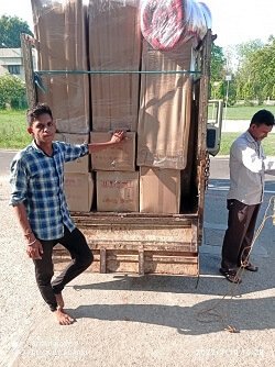 Loading Ksj Packers in agra